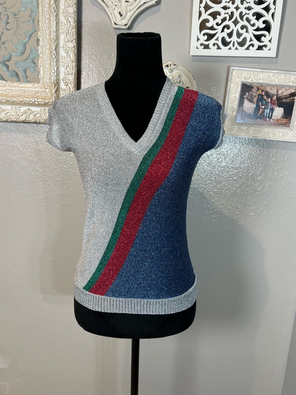 Vintage 1970’s 1980’s Metallic V-Neck Short Sleeve Top - Picture 3 of 10